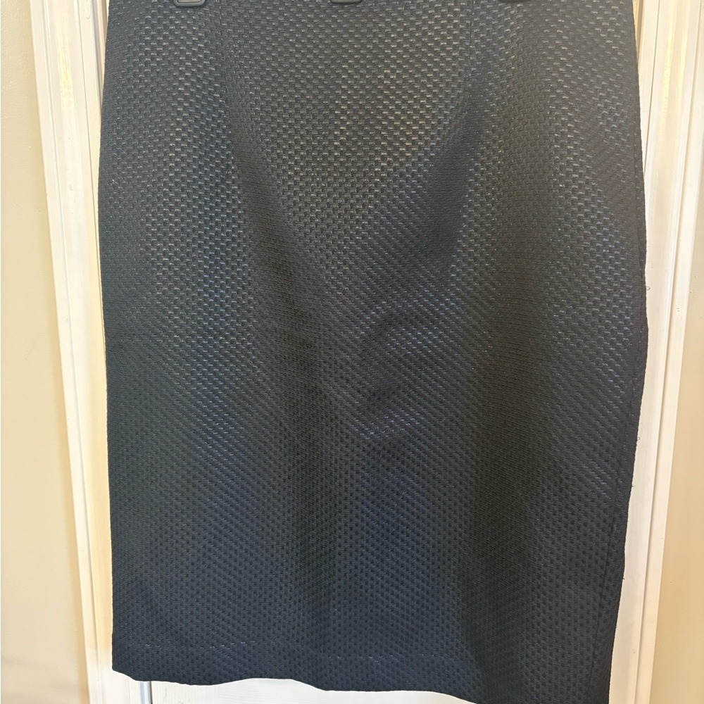 Worthington Elegant Black Textured Pencil Skirt
